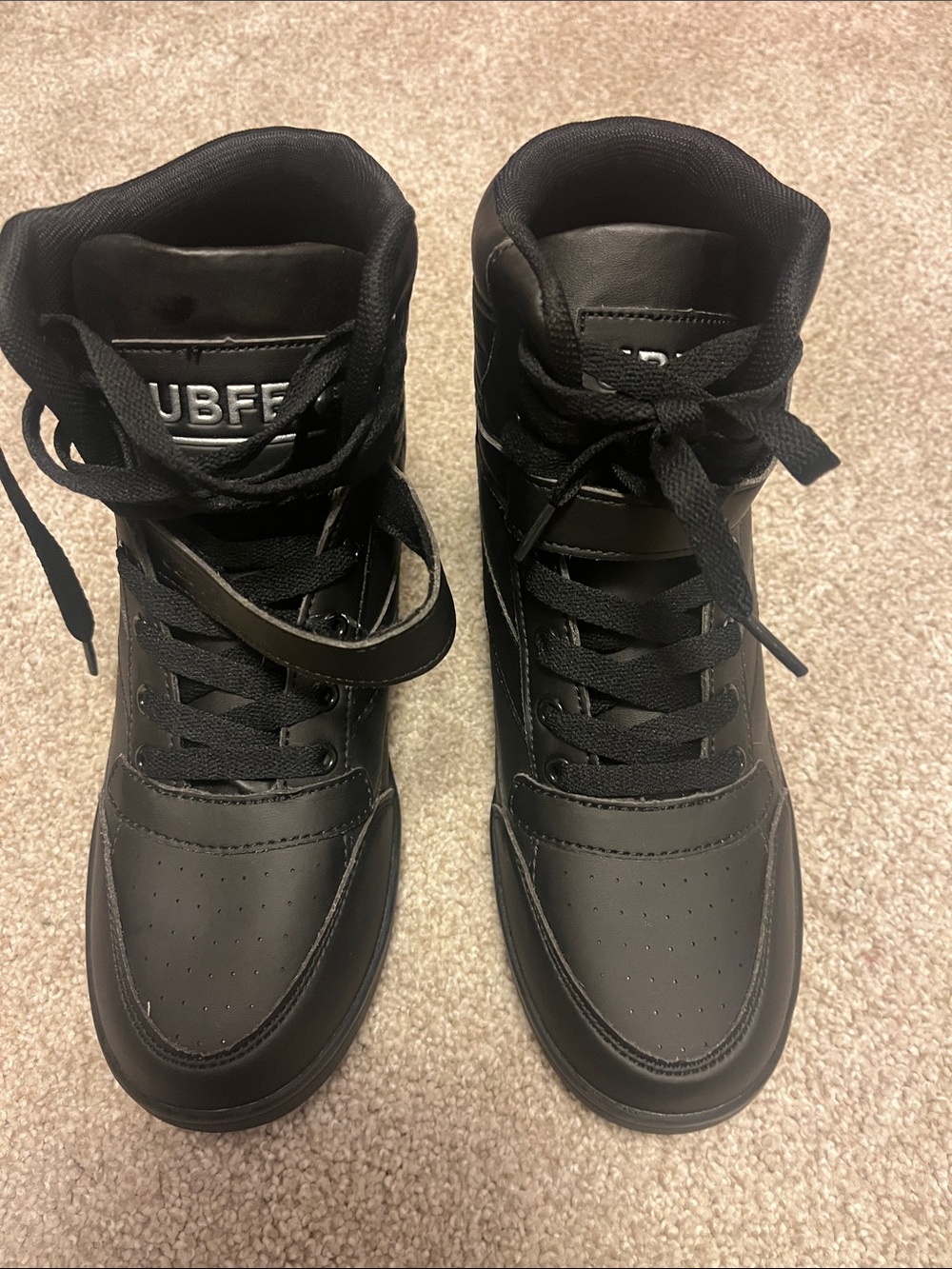 Uben Black High-Top Sneakers with Strap